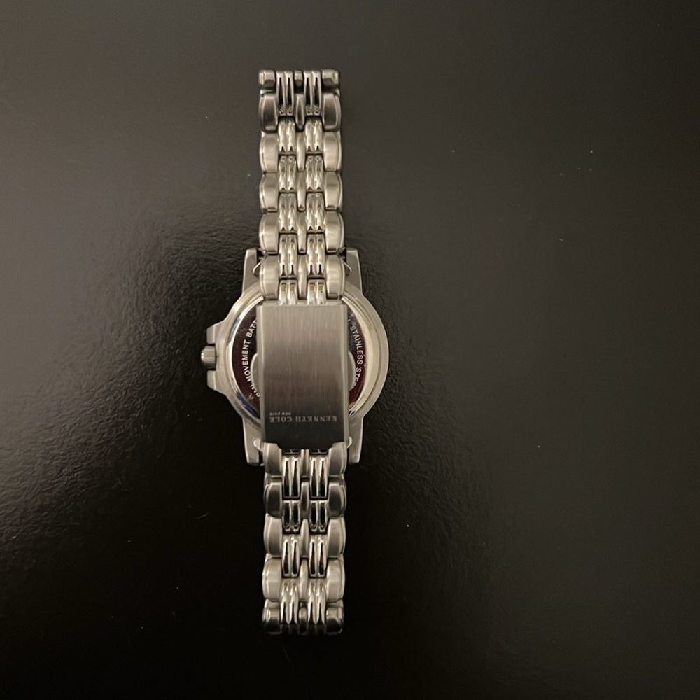 Kenneth Cole Watch - Picture 4 of 6